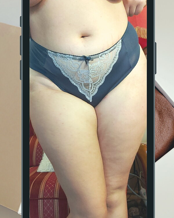 culotte bleue coupe dentelle