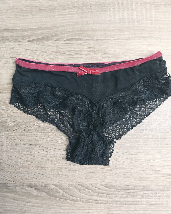 Mon tanga bien souillés ☺️